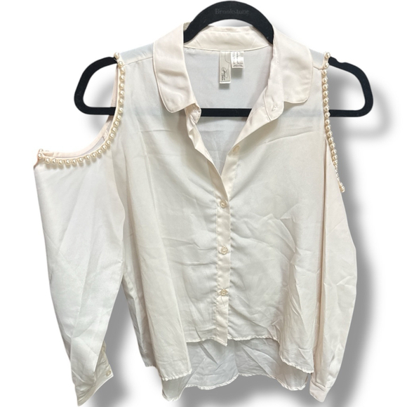 Tops - Women's Unbranded Button Down Shirt Size M Cream with pearl lined cold shoulder